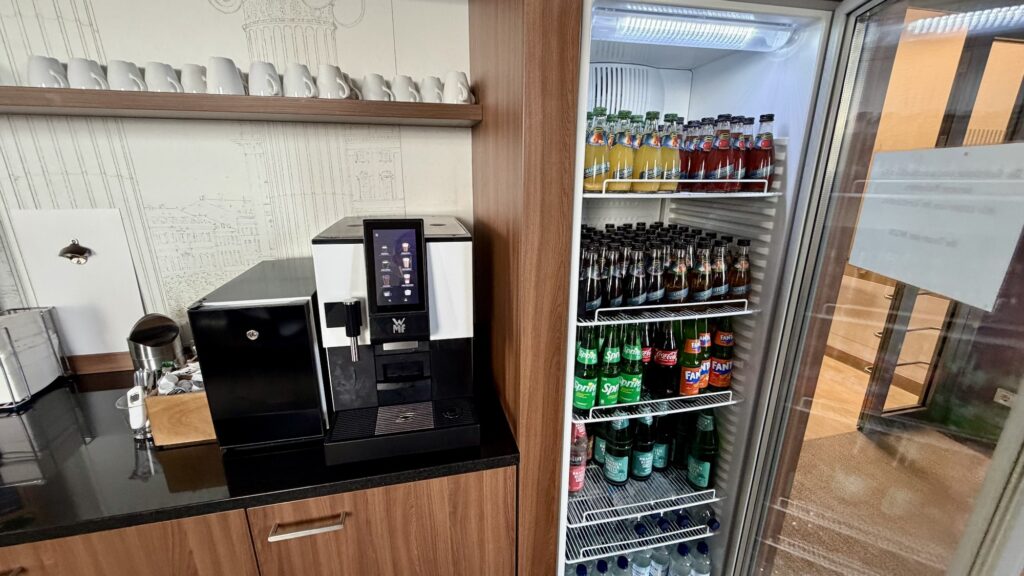 Charité Komfortstation M120 - Lounge Getränke